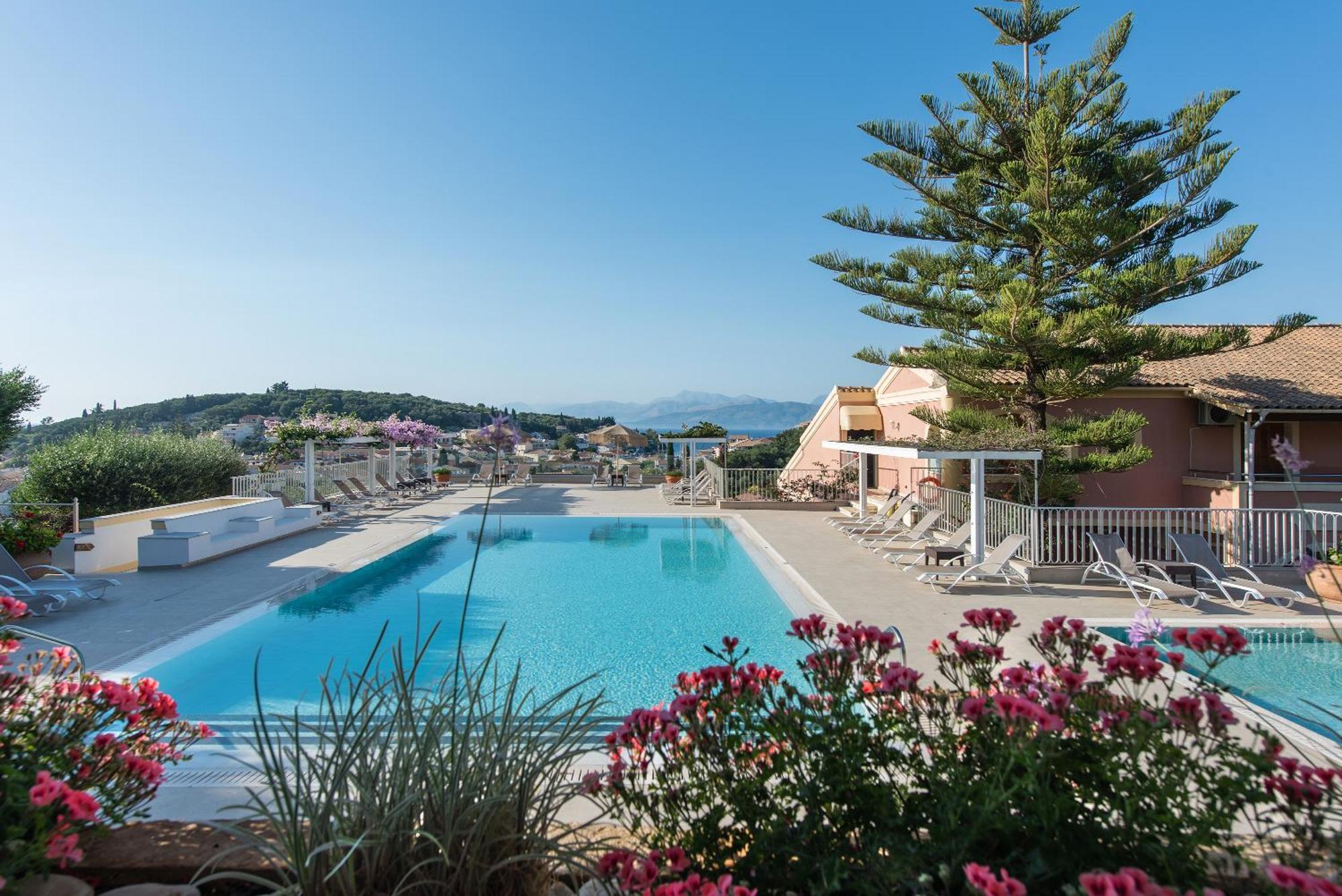 Hill Lofos Hotel คัสซิโอปี ภายนอก รูปภาพ