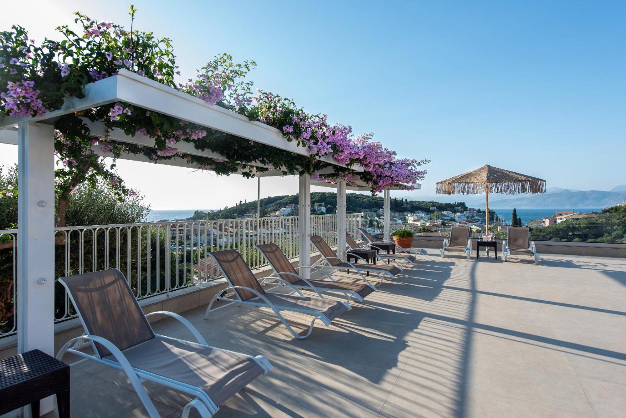 Hill Lofos Hotel คัสซิโอปี ภายนอก รูปภาพ