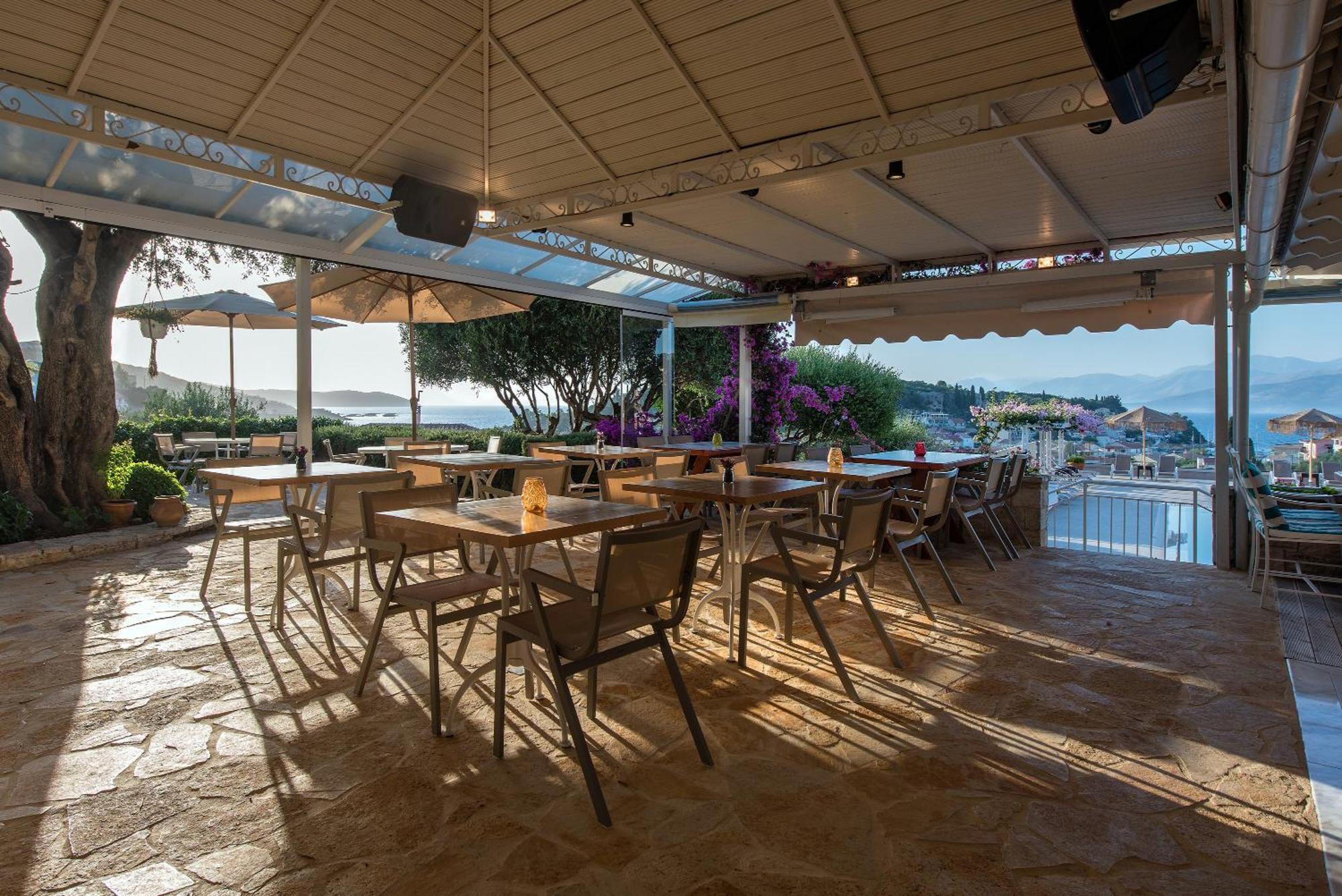 Hill Lofos Hotel คัสซิโอปี ภายนอก รูปภาพ